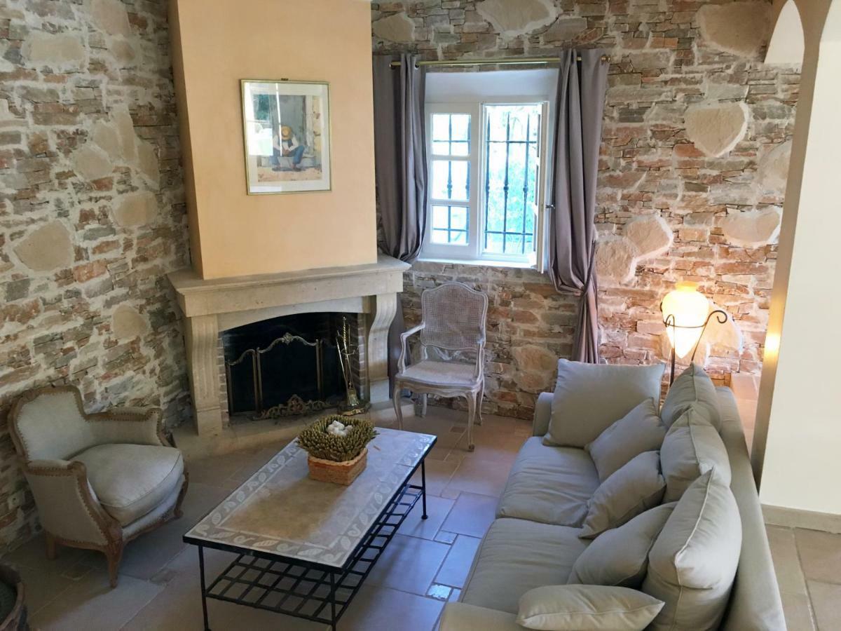 Bed and Breakfast Le Champmazet à La Roquette-sur-Siagne Extérieur photo