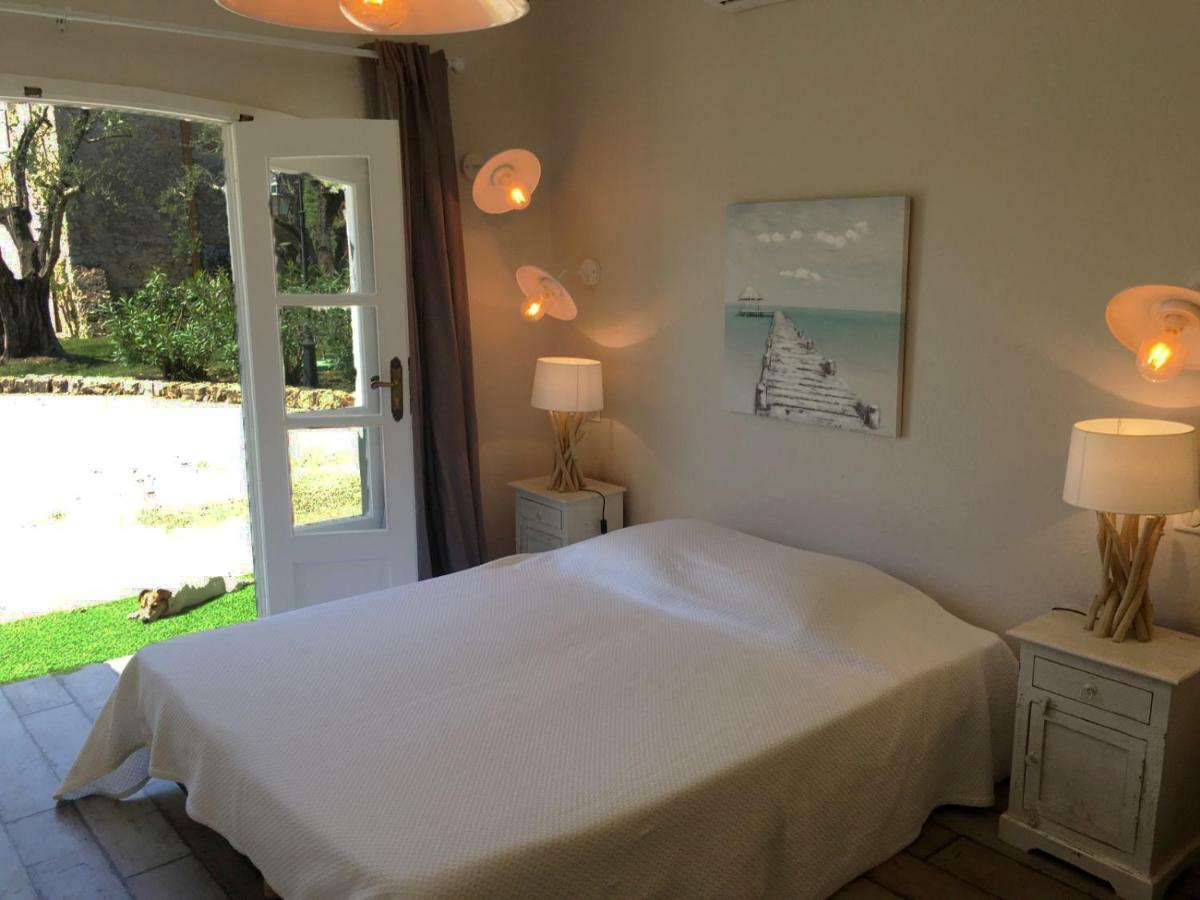 Bed and Breakfast Le Champmazet à La Roquette-sur-Siagne Extérieur photo